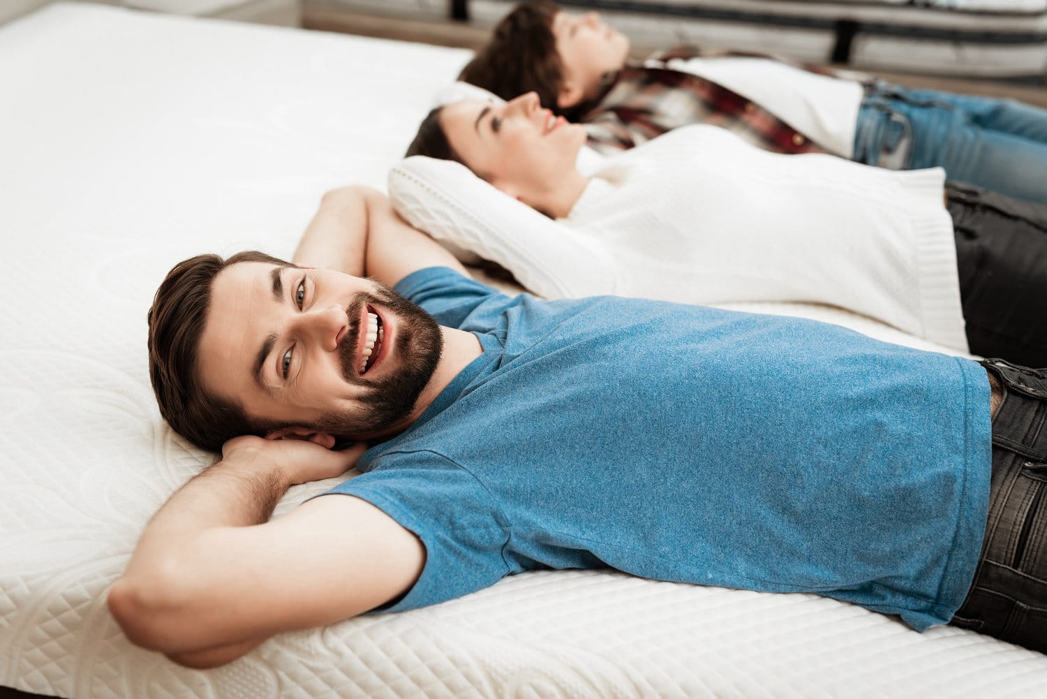 Memory Foam or Innerspring? How to Choose the Right Mattress.